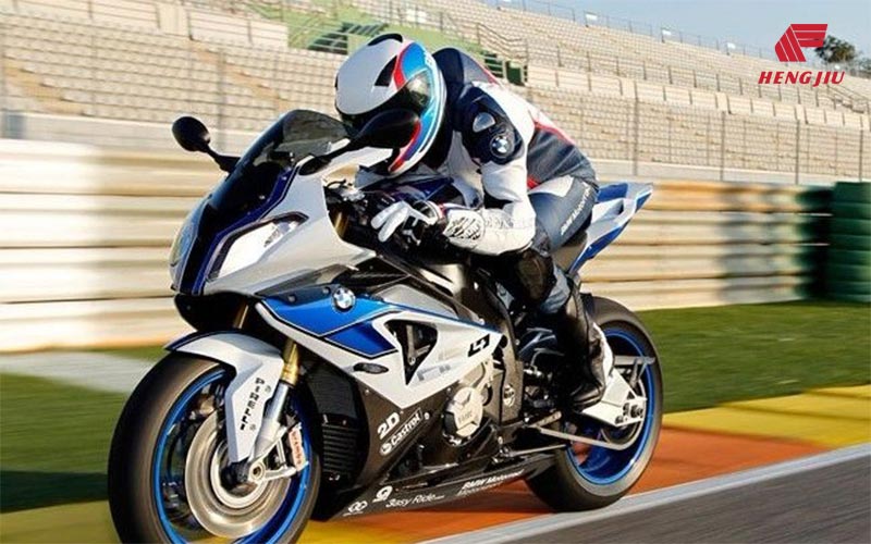 chaîne de transmission moto