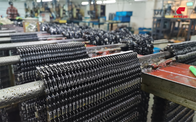fabrication de chaînes de scie